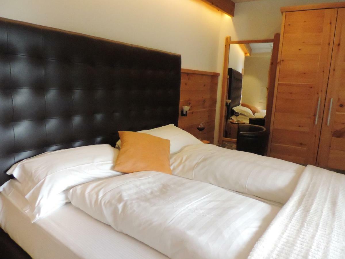 טזרו Hotel Scoiattolo מראה חיצוני תמונה