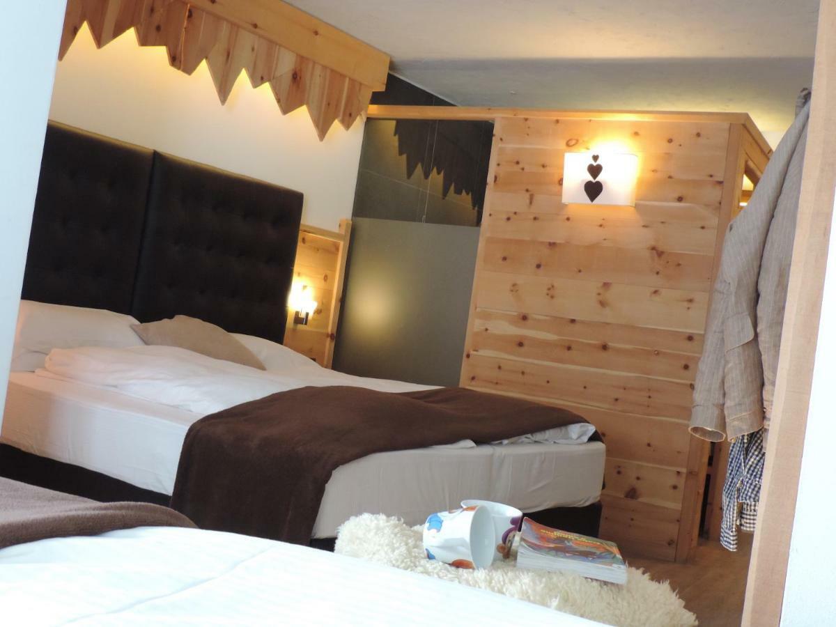טזרו Hotel Scoiattolo מראה חיצוני תמונה